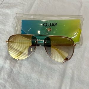 Quay Australia High Key Rimless | Gold/Flash Brown | Gently Used